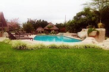 هتل Dwaleni Farm Lodge