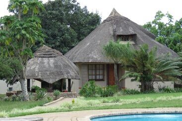 هتل Dwaleni Farm Lodge