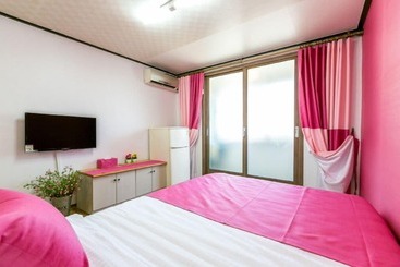 هتل Gatnaeum Pension