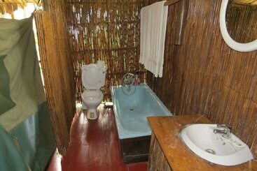 هتل Lake Kitandara Camp