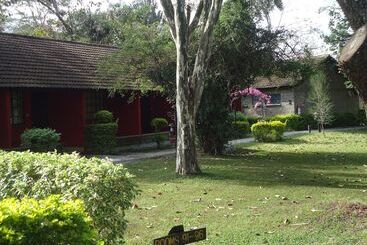 هتل Mara River Lodge
