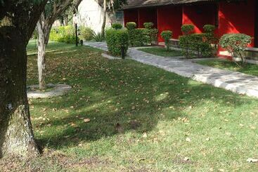 هتل Mara River Lodge