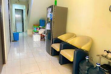 هتل Aloha Guest House 1 Male Only