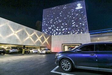 Asan Hotel Cube