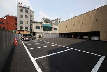 Asan Hotel Cube