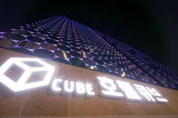 Asan Hotel Cube