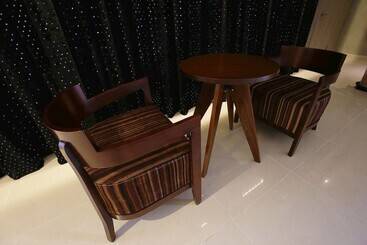 Asan Hotel Cube