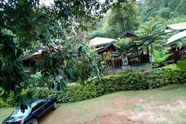 هتل Bwindi View Lodge & Camp Site