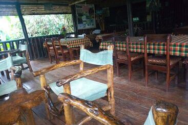 هتل Bwindi View Lodge & Camp Site