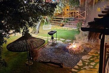 هتل Derin Tas Bungalow