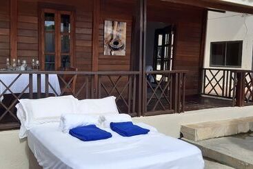 هتل Island House Curacao