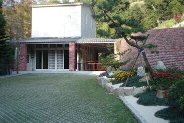 هتل Jihead Villa