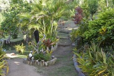 هتل Waitui Basecamp   Hostel
