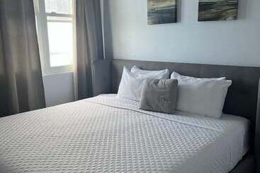 هتل Bella Surf Inn
