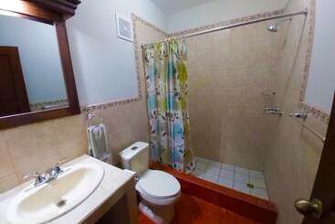 هتل Casa Mercedes