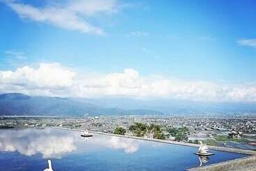 هتل Moonstone Bed And Breakfast