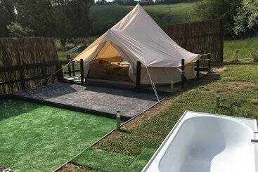 هتل Orchard View Farmstay Retreat