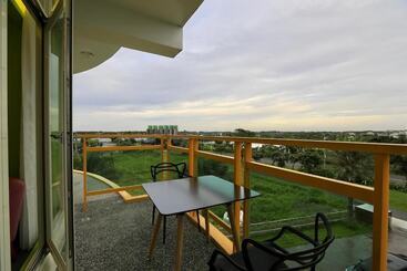 هتل The Riverview Retreats