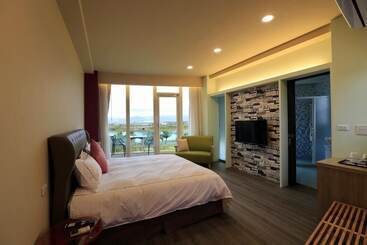 هتل The Riverview Retreats