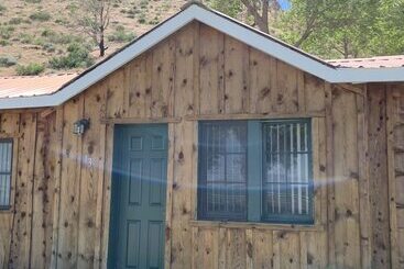 هتل Tioga Lodge At Mono Lake