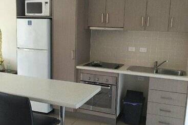 Airlie Central Apartments