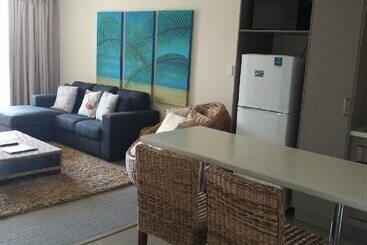 Airlie Central Apartments