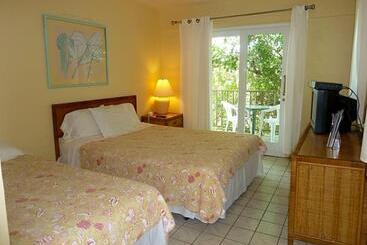 تختخواب و صبحانه Galleon House
