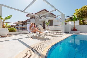 هتل Ampelia Studios