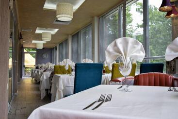 هتل Balneo Complex & Spa Aquatonik