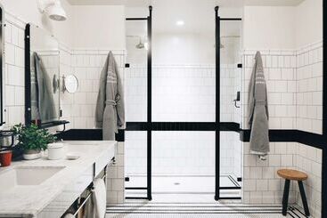 هتل Chicago Athletic Association, Part Of Hyatt