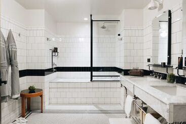 هتل Chicago Athletic Association, Part Of Hyatt