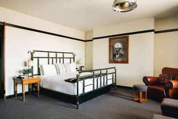 هتل Chicago Athletic Association, Part Of Hyatt