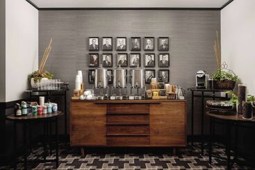 هتل Chicago Athletic Association, Part Of Hyatt