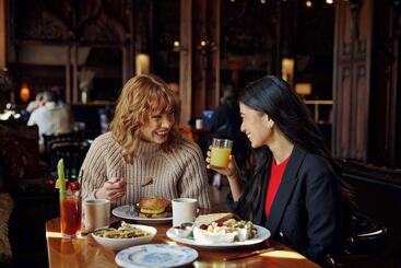 هتل Chicago Athletic Association, Part Of Hyatt