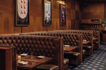 هتل Chicago Athletic Association, Part Of Hyatt