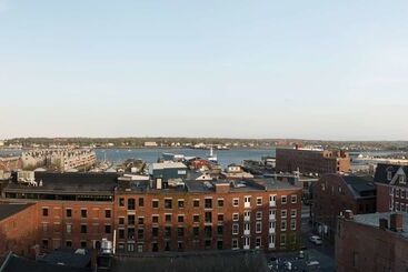 هتل Hyatt Place Portland Old Port
