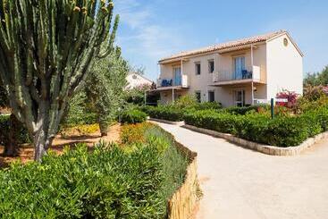 هتل I Giardini Di Athena Athena Resort