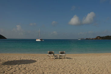 هتل Island Beach Comber