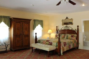 Hotel Kearsarge Inn