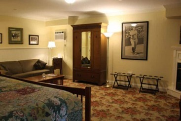 Hotel Kearsarge Inn