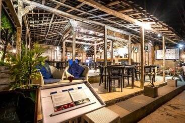 هتل Manta Dive Resort Gili Air