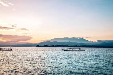 هتل Manta Dive Resort Gili Air