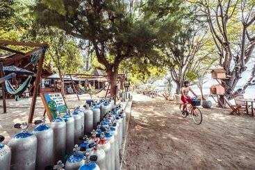 هتل Manta Dive Resort Gili Air