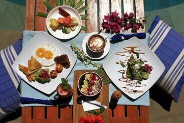 هتل Manta Dive Resort Gili Air