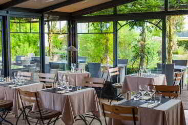 Hôtel Domaine De Bellevue, The Originals Relais