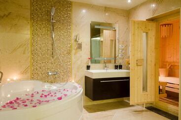Swiss Inn Teda Hotel & Aqua Park