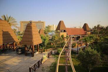 Swiss Inn Teda Hotel & Aqua Park