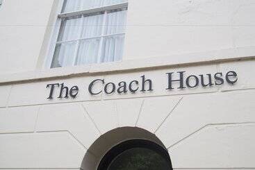 هتل The Coach House