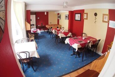 هتل The Coach House