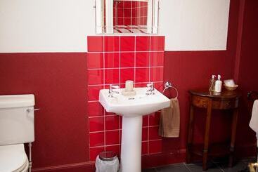 هتل The Coach House